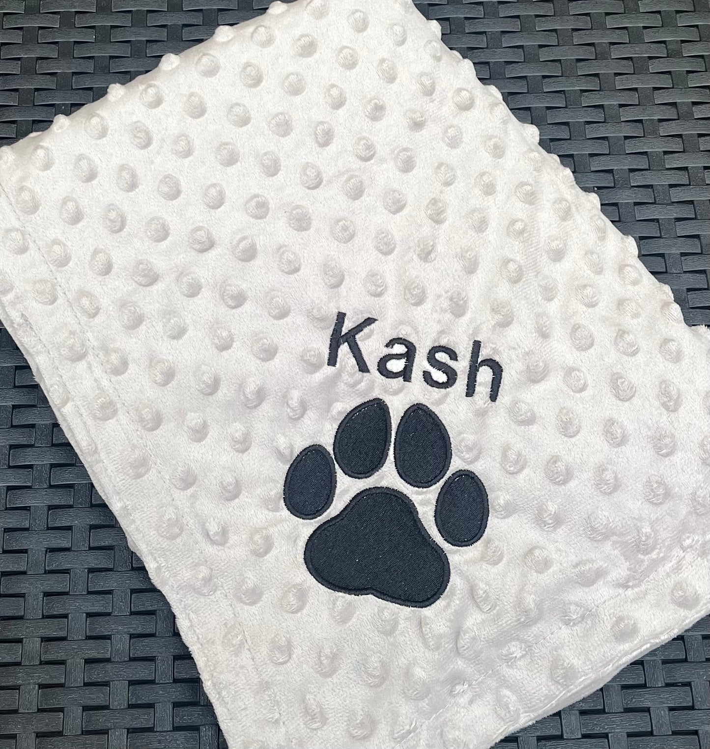 Embroidered Personalised Pet Blankets | Personalised Pet Gifts