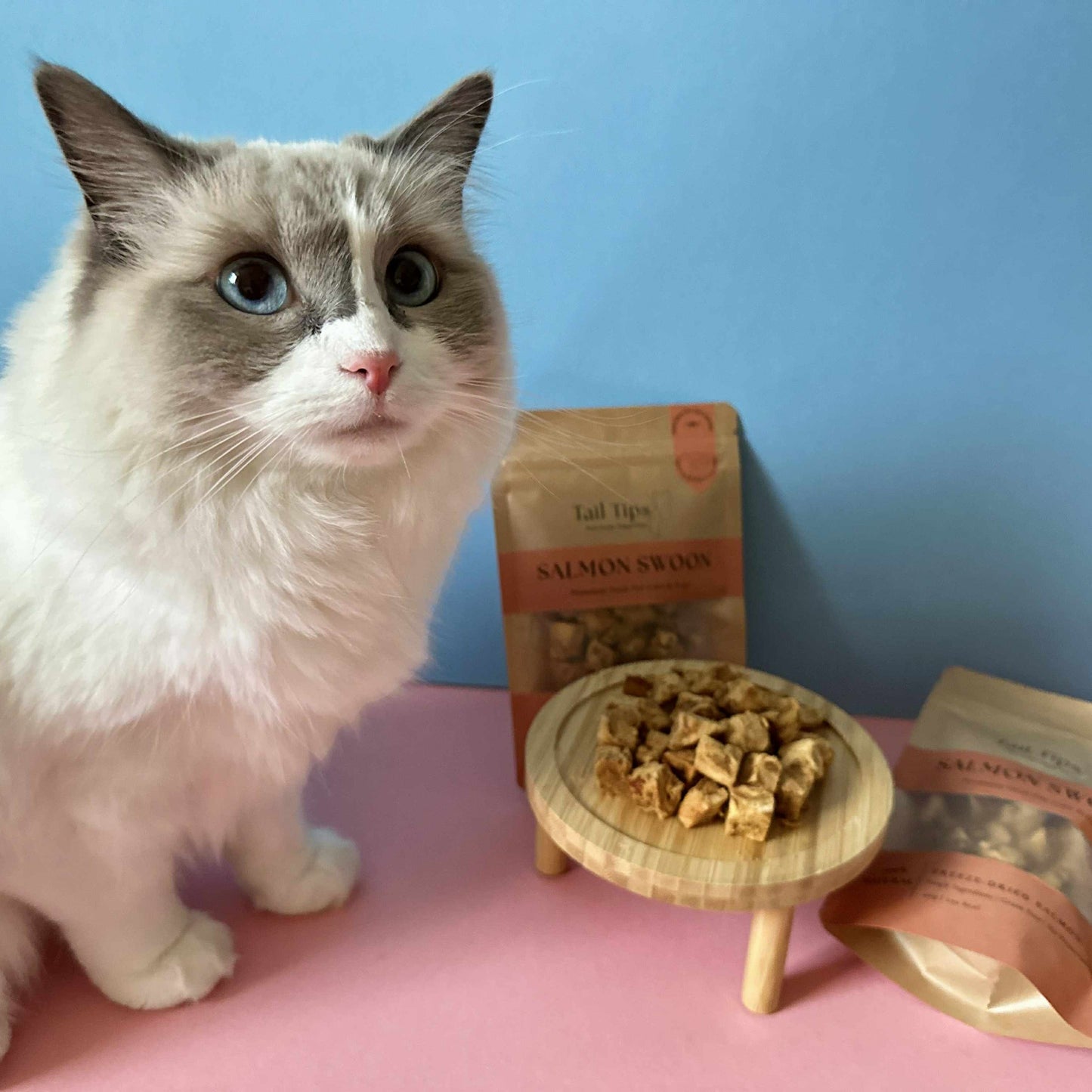 Salmon Swoon - 100% Freeze-Dried Salmon Treats | Pure & Natural | Tail Tips UK