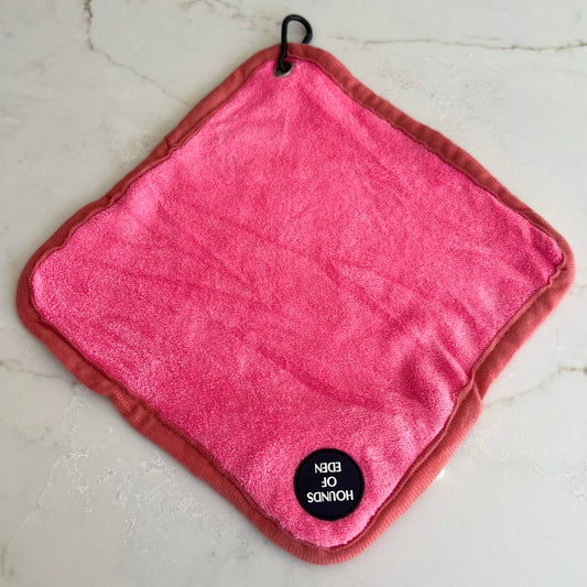 Mini Dog Towel + Clip, Pink & Red